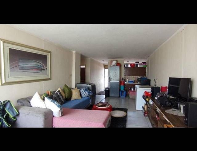 2 BEDROOM APARTMENT FOR SALE IN PRETORIA WEST